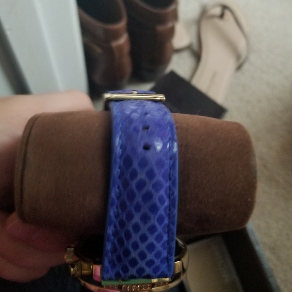 Watch - Picture 6 of 7